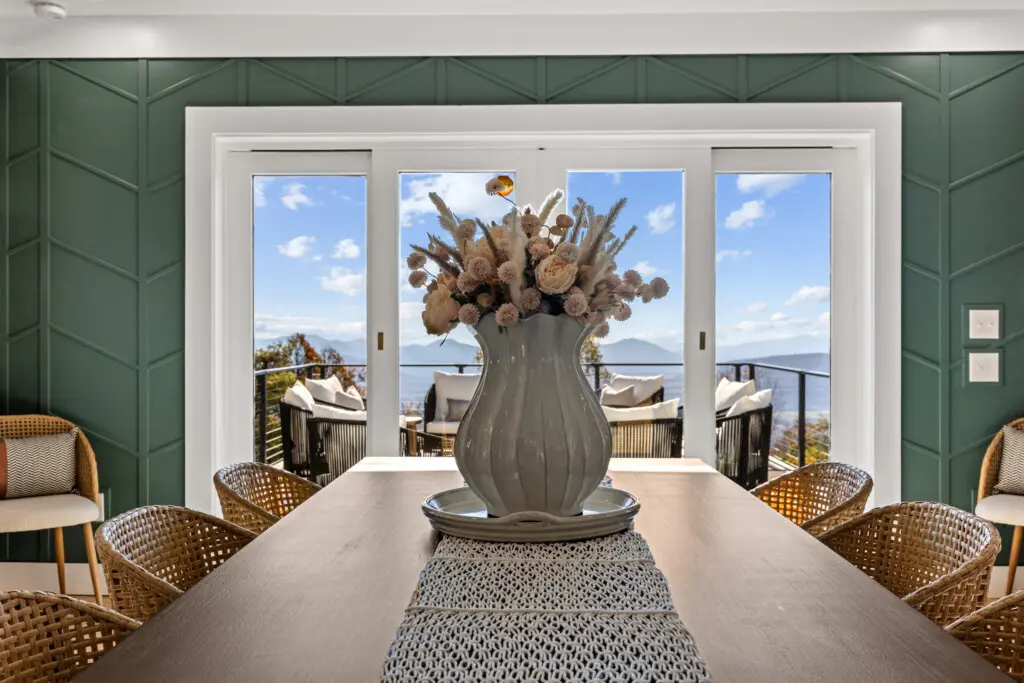 17050299 6409 4543 86e1 ab0dd46bbf35