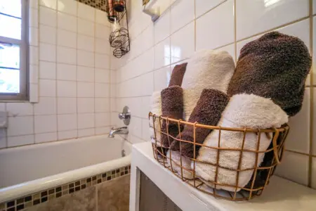 bd0f9efa 6440 4e30 b26c f19611b7c982